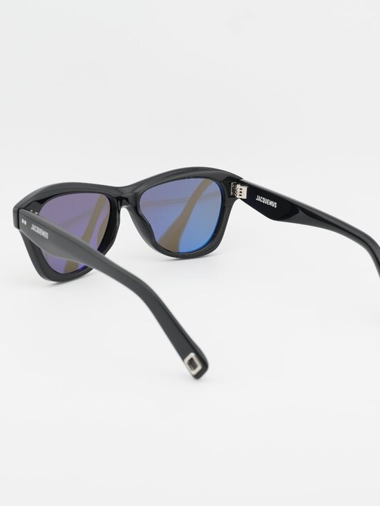 Jacquemus PALMIER JAC/59 C1 Sunglasses Shiny Black Cat Eye Frame, Grey Lenses main image 4
